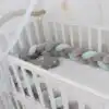 Tour de Lit Tressé 3 Brins — Doux, Sécurisé et Élégant pour Lit Bébé - Gris Turquoise Gris