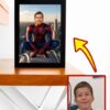 Poster Personnalisé - pour LES GRANDS SUPER-HEROS - SpiderMan Assis