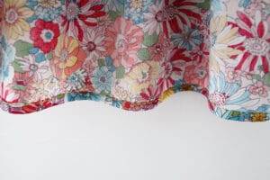 Robe Princesse Fleurie pour Fille interieur