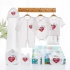 Coffret Cadeau Naissance Vêtements Bébé été - Coeur rouge