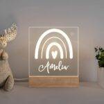 Veilleuse personnalisée avec prénom – Lampe LED bébé en bois, motifs au choix - Arc en ciel