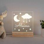 Veilleuse personnalisée avec prénom – Lampe LED bébé en bois, motifs au choix - Lune et etoiles