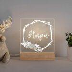 Veilleuse personnalisée avec prénom – Lampe LED bébé en bois, motifs au choix - Roses
