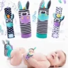 Lot 4 Hochets Bracelet et Chaussettes Bébé — Éveil Sensoriel dès la Naissance - Girafe Violet