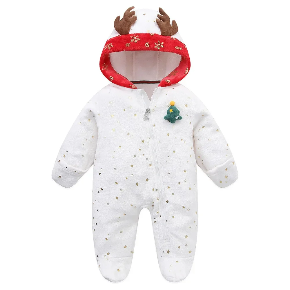 Combinaison de Noël Bébé – Confort et Magie des Fêtes Combinaison bébé sur fond clair