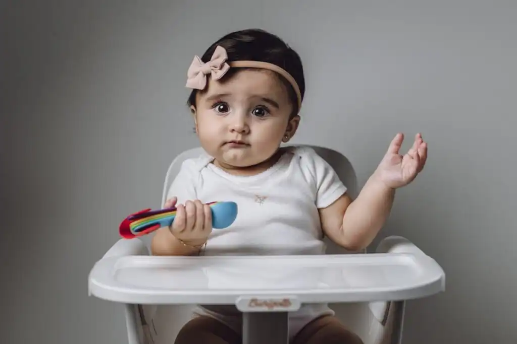 vaisselle silicone bébé assiette ventouse sans BPA diversification